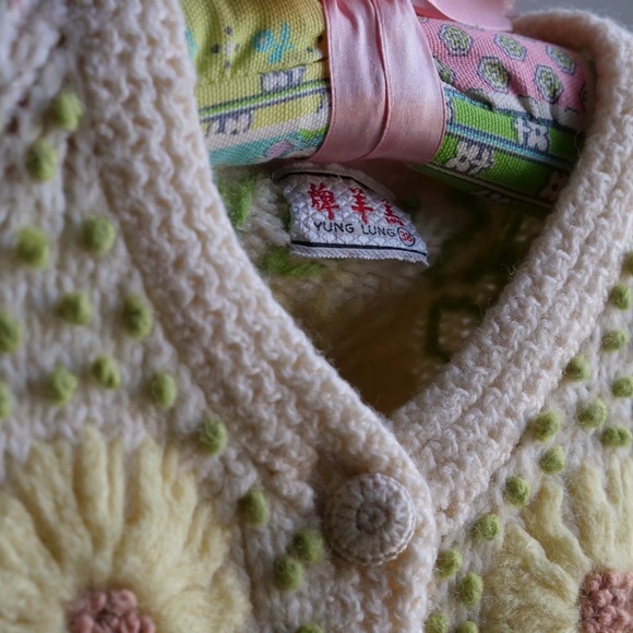 60s/70s‎ Yung Lung floral embroidered wool cardigan - Picture 4 of 8